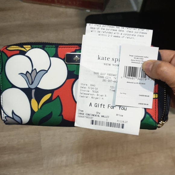 Wallet - Picture 2 of 4